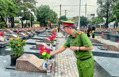 Khoa QLHC về TTXH tổ chức hoạt động tri ân anh hùng liệt sĩ, tăng cường gắn kết địa phương