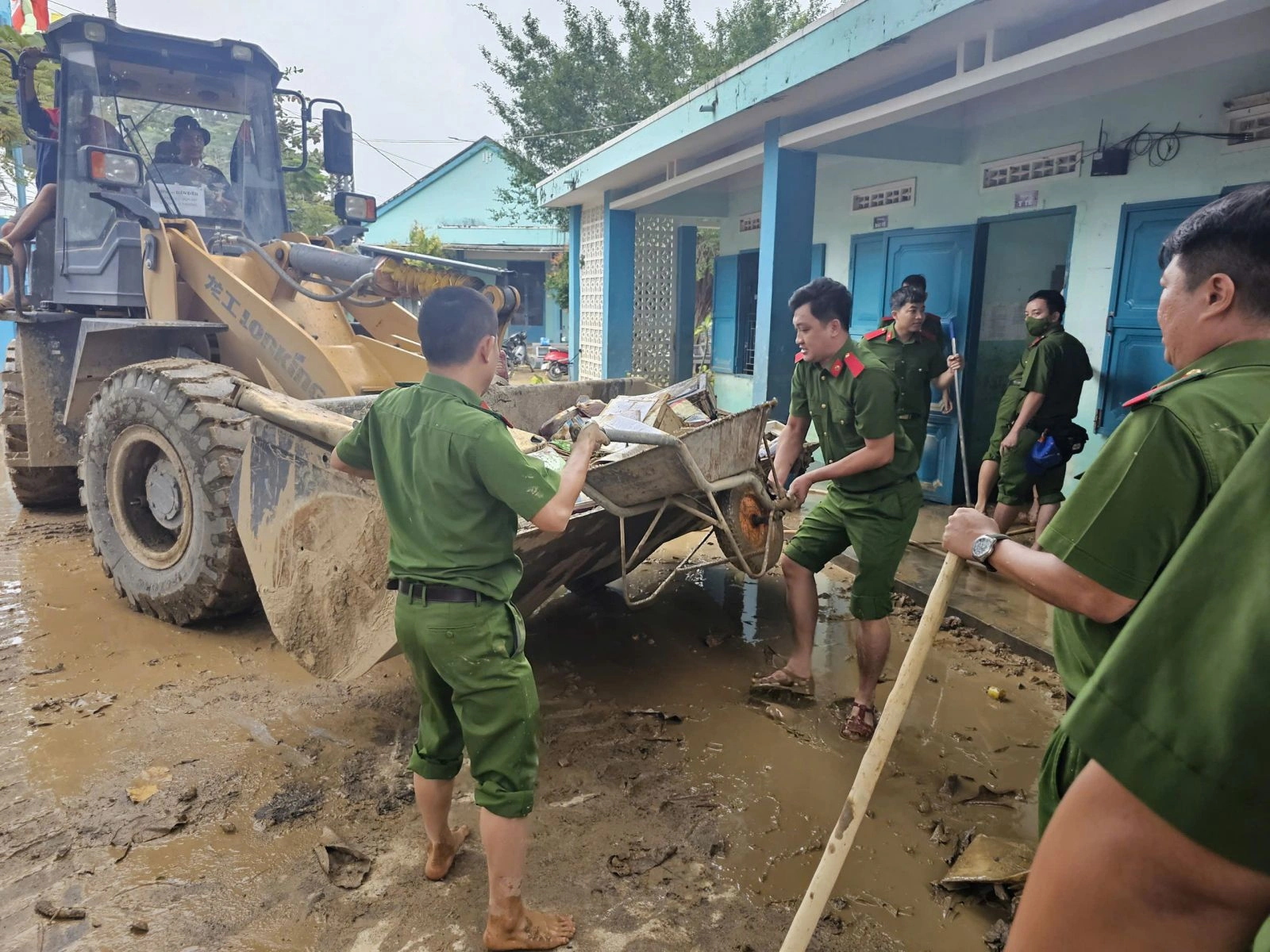 TRƯỜNG ĐẠI HỌC CẢNH SÁT NHÂN DÂN